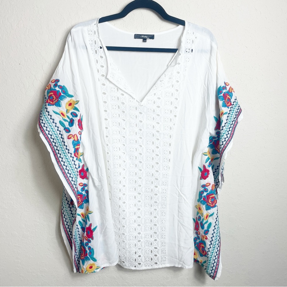 Andree white embroidered tunic poncho top size S/M